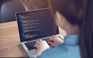 南阳 api php源码,下载的php源码怎么运行呢？